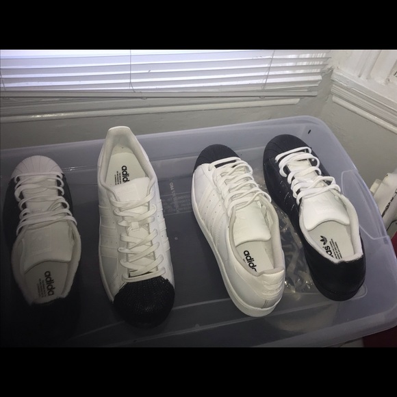 "Adidas9.5ExclusivePaintedPair,Elevate Style! #TopPickReadBeforePurchase - Picture 2 of 8